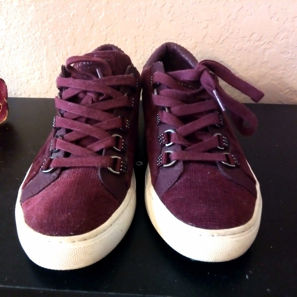 Sketchers Burgundy Faux Velvet Sneakers Size 6.5